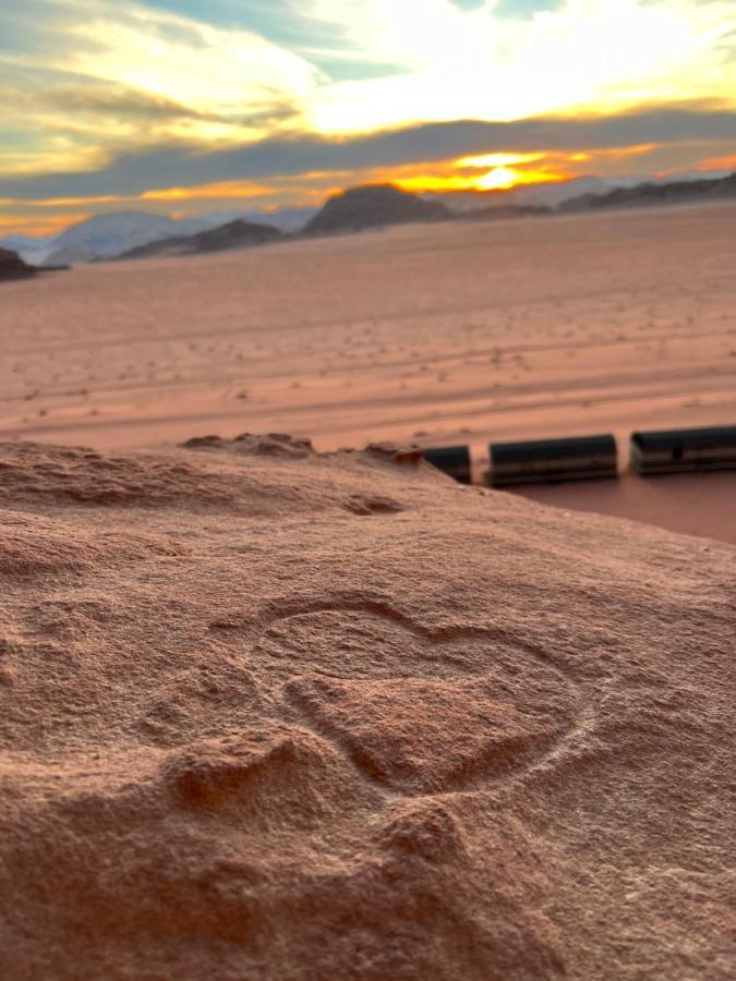 Wadi Rum Time Camp Екстер'єр фото
