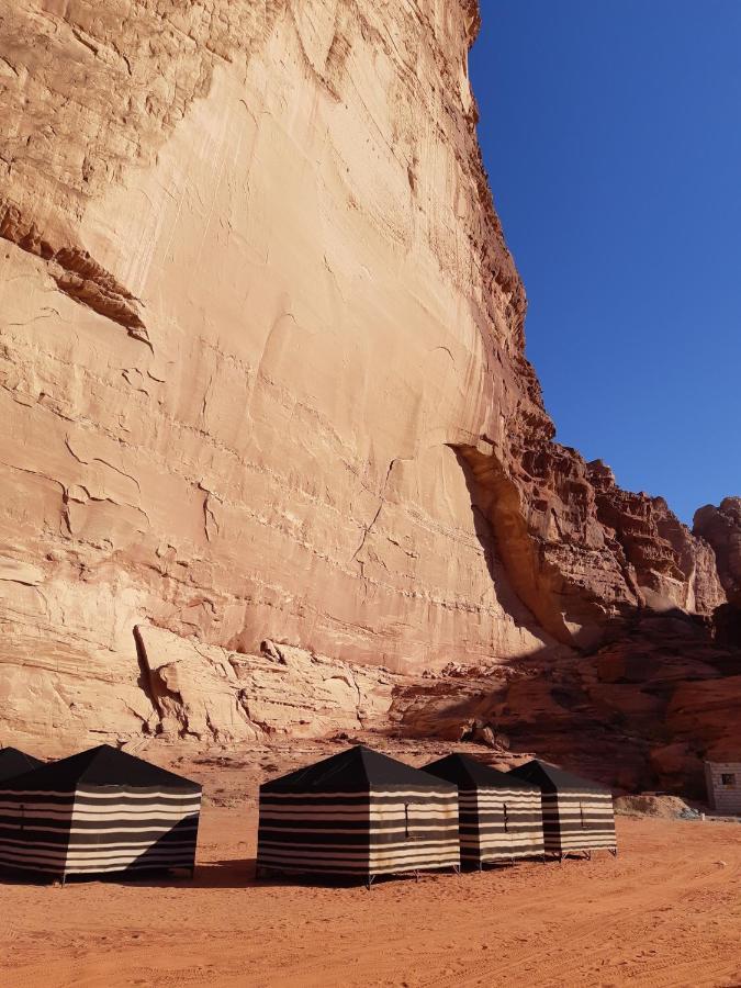 Wadi Rum Time Camp Екстер'єр фото