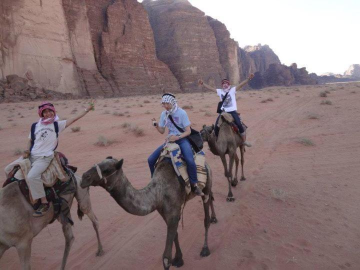 Wadi Rum Time Camp Екстер'єр фото
