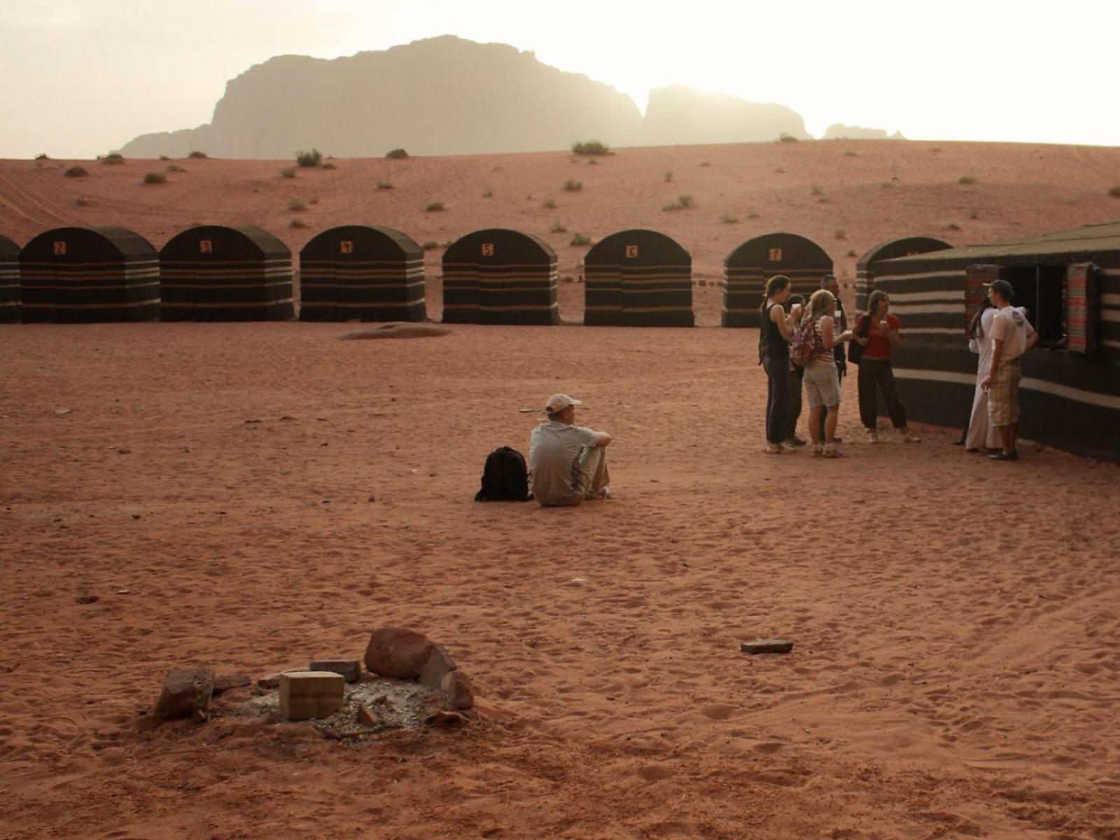 Wadi Rum Time Camp Екстер'єр фото