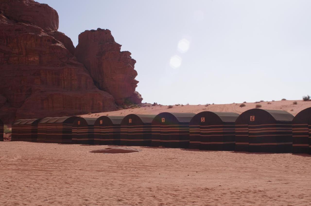 Wadi Rum Time Camp Екстер'єр фото
